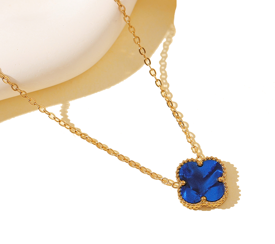 Clover Necklace